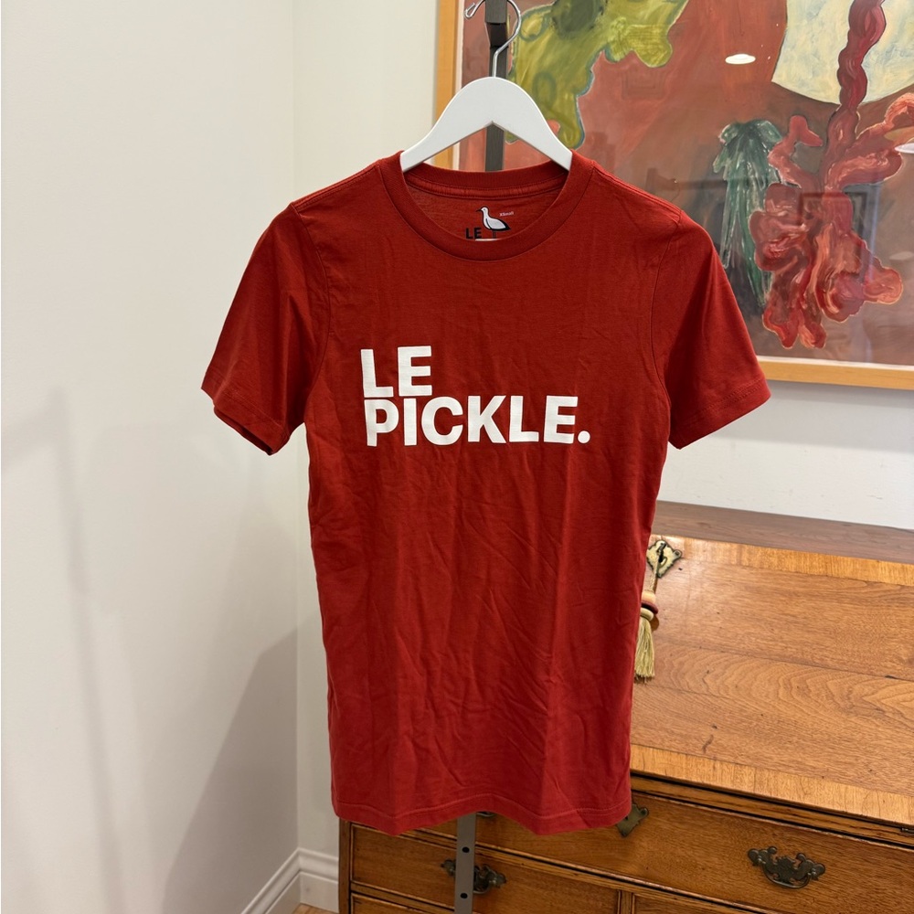 LE SURF CLUB Le Pickle T-Shirt - Clay